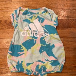 Adidas bubble romper 12mo